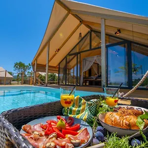 4* Campsite Floria Glamping Garden